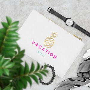 バケーションモード パイナップルホワイト コスメバッグ 旅行に最適