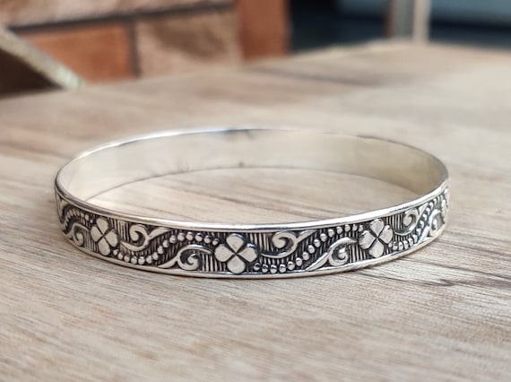 Solid silver bangles australia discount