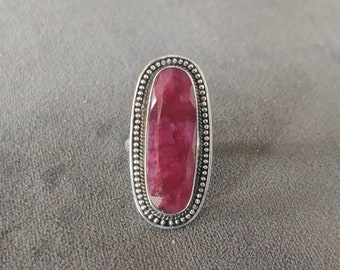 Massief 925 sterlingzilveren robijnring: lange cabochon-statementsieraden