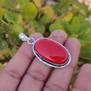 Rode koraalhanger, 925 sterlingzilveren hanger, rode koraalsieraden, edelsteenhanger, handgemaakte zilveren sieraden, rode sieraden, cadeau voor haar.