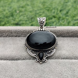 Black Onyx Pendant, 925 Sterling Silver Pendant, Oval Stone Pendant,Black Onyx Women Pendant,Beautiful Pendant,Christmas Gift latest pendent