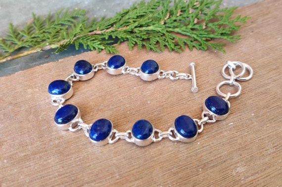 Minimalist Adjustable Bracelet With Lapis Lazuli and Silver - AmberGemstones