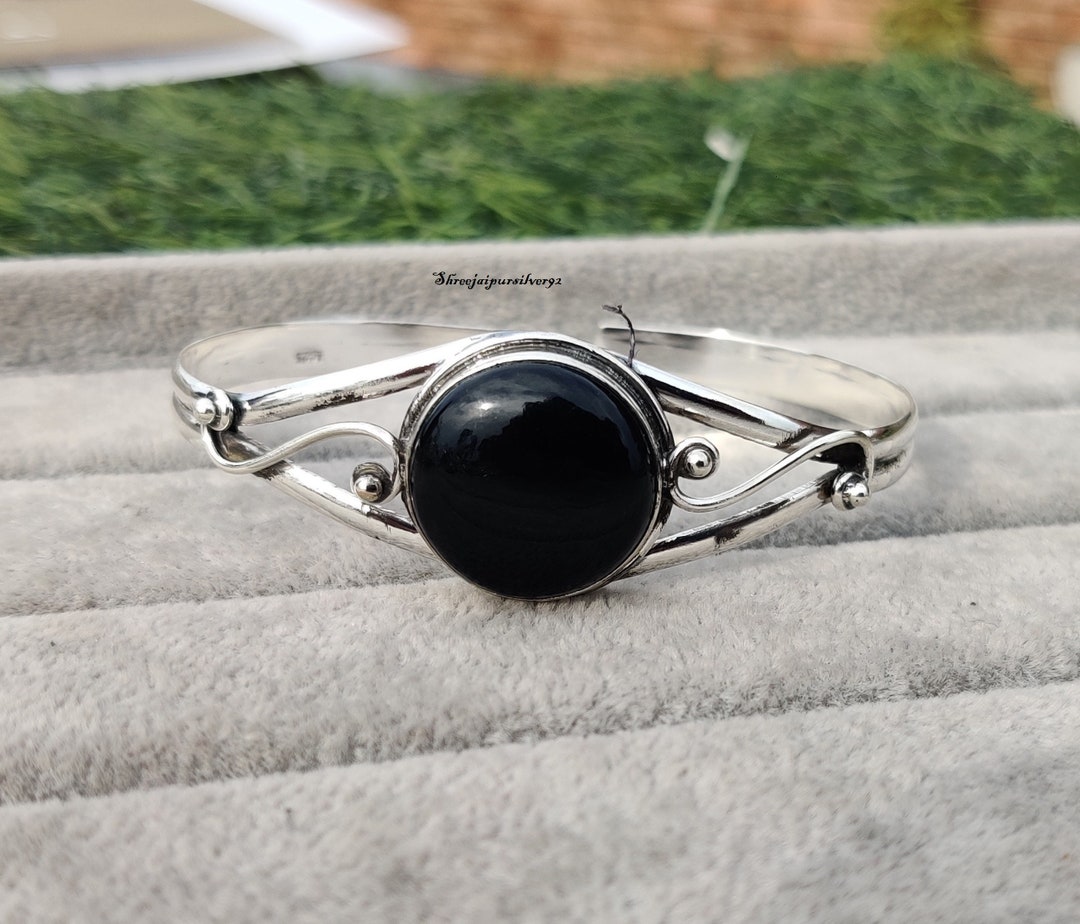 VALERE BLACK ONYX CORDELIA BANGLE MULTI