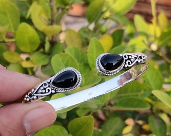 メキシコ製 ヴィンテージ オニキス ONYX バングル ブレスレット 925 Handmade 925 Sterling Silver Black Onyx Bangle Bracelet - Etsy 日本