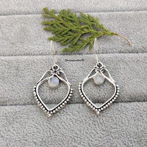 925-Sterling Solid Silver Earring Natural Rainbow Moonstone Earring Beautiful Gemstone Cabochon Stone Earring Birthday Earring Gift For Her.