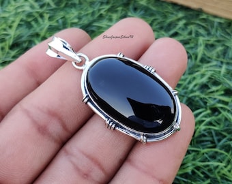 Black Onyx Pendent, 925 Sterling Silver Pendant: Oval Gemstone