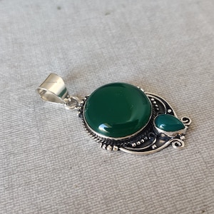 Green Onyx Pendant, 925 Sterling Silver Pendant, Unisex Pendant, Pendant For Beautiful, Lovely Green Onyx Gemstone Pendent , Gift For Women
