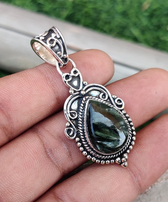 Sterling Silver Beaded Seraphinite Oval Pendants Sterling Silver Beaded Seraphinite Oval Pendants