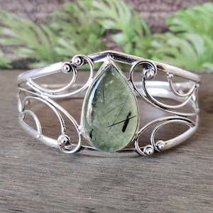 Vintage Prehnite Bangle, Adjustable Prehnite silver  bangle, Statement Bangle, Prehnite bangle for Unisex, Gift for her on Anniversary