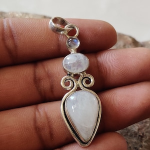 Natural Moonstone Pendent, 925 Sterling Silver Pendent, Gemstone Pendent, Gift For Women ,Handmade Gemstone Pendent,Gift Items ,Gift For Mom