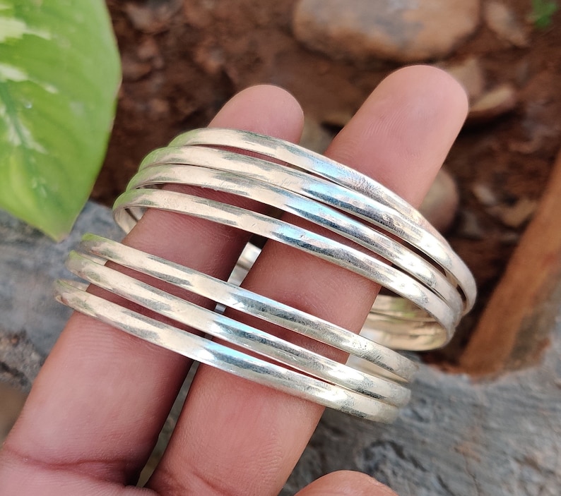 Hermoso conjunto de brazaletes de plata Juego de brazaletes de plata de ley 925 hechos a mano Brazalete de 7 días Brazalete de conjunto simple 7 brazaletes que activan Brazaletes apilables imagen 7