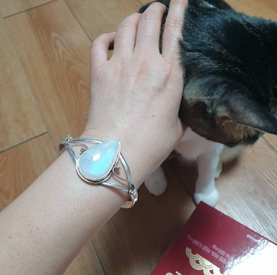 ころ様アパルトモン MARIA RUDMAN SILVER BIG BANGLE ころ様アパルトモン MARIA RUDMAN SILVER BIG BANGLE - メルカリ