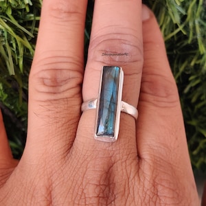Labradorite Ring 925 Sterling Silver Cushion Bar Ring For Women Promise Ring Boho Statement Jewelry Blue Fire Handmade Gemstone Ring