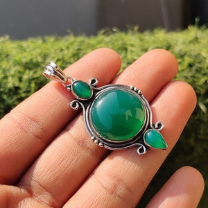 Genuine  Green Onyx Pendent, 925 Sterling Silver, Beautiful Silver Designer Pendent, Amazing Gift Pendent, Handmade Pendent, Gift Item