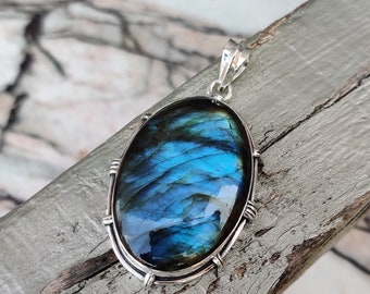 Labradorite Pendent, 925 Sterling Silver Labradorite Necklace, Blue Gemstone Pendent, Oval Shape Necklace, Silver Necklace, Pendent Jewelry