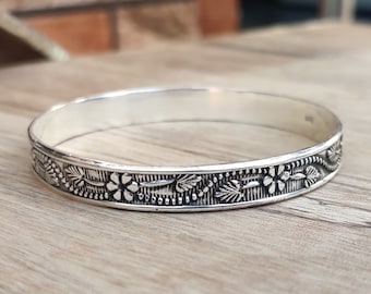 Flower Design 925 Sterling Silver Bangle: Hammered Stackable Bracelet, Boho Bangle