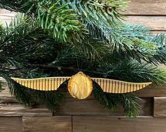 Goldene Kugel mit Flügel // Christbaum- /Weihnachtsbaum-Kugel // Schmuck // Anhänger // Weihnachten // 3D-Druck