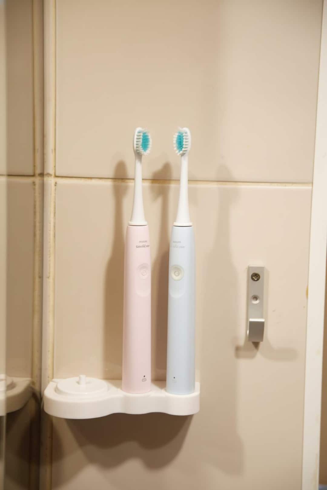 Wall-mounted Sonicare Electric Toothbrush Holder for 2 Toothbrushes ...