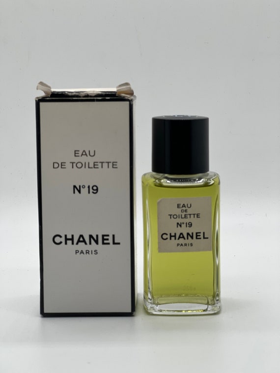 Chanel No 19 For Women 3.4 oz Eau de Toilette Pour Splash Vintage