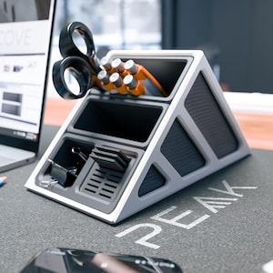 PEAK: Organizador de escritorio impreso en 3D: moderno y minimalista