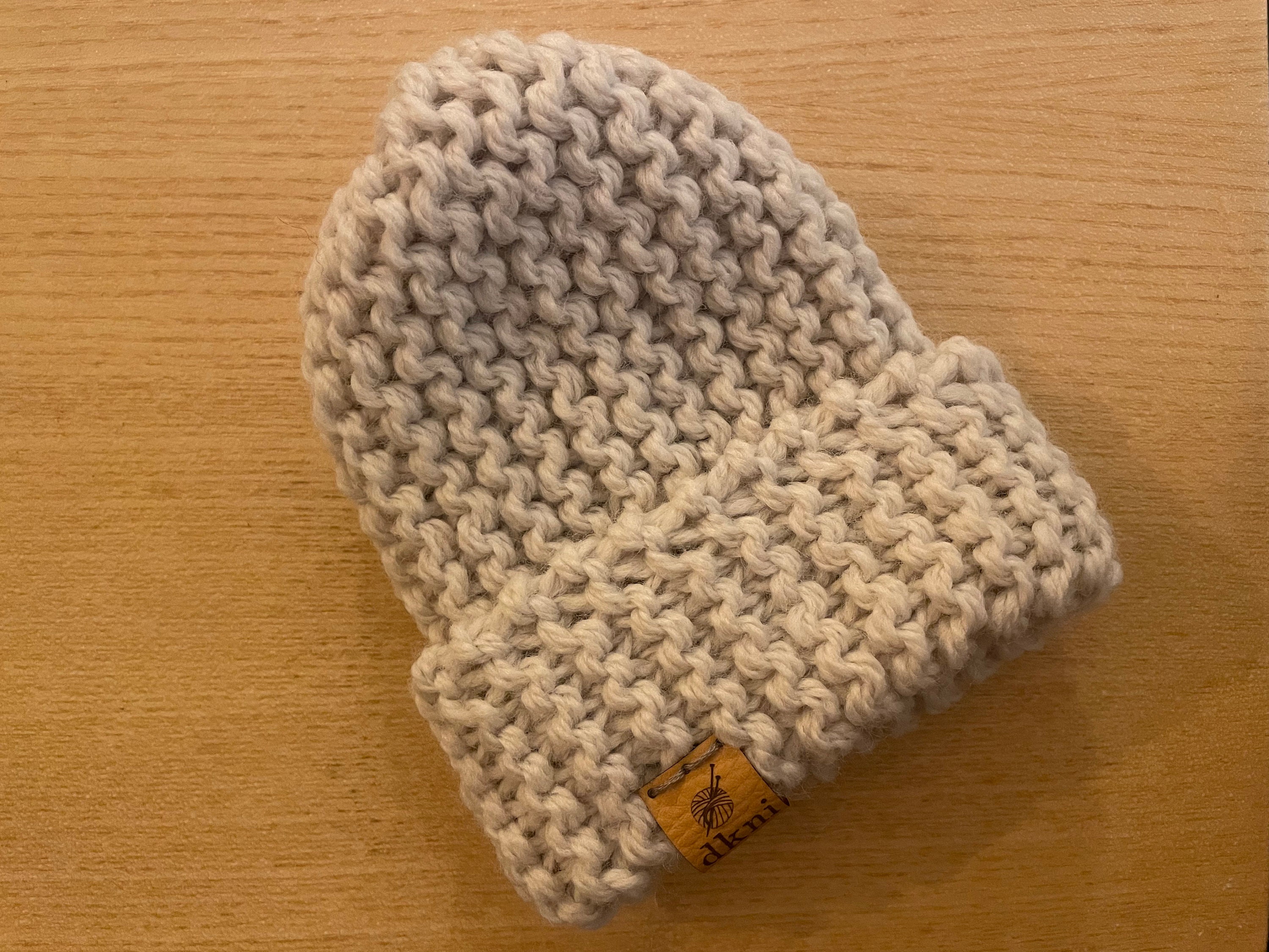 dkny beanie women's
