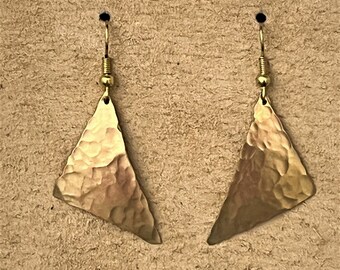 Hammered Brass Earring, Triangle dangle earring, Light weight