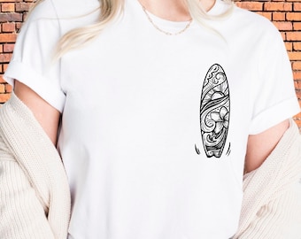 Minimalist Surfboard Graphic Tee: Coastal Line Art Shirt