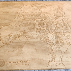 Mapa de Cyrodiil grabado con láser – The Elder Scrolls IV: Oblivion – Paisaje de madera detallado con ciudades