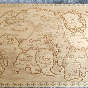 Lasergegraveerde kaart van Tamriel uit de Elder Scrolls Online