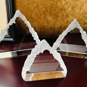Crystal Everest/Mountain Gift, Paperweight, Award, Blank or Personalized, 3 Sizes Available. Gift for Fundraising, Thank you, Appreciation.
