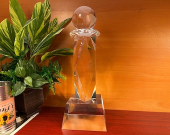 Crystal Ultimate Globe Tower Gift, Award, Trophy, 3 Sizes Available. Ideal Gift for Fundraising Gift, Award for Global Business Recognition.
