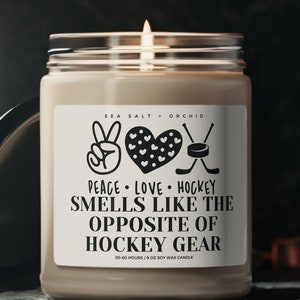 Funny Hockey Mom Soy Wax Candle – Team Spirit Gift for Coach, Sports Dad, Senior Player, Bulk End of Season High School Hockey Gift