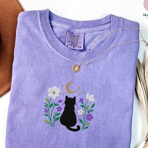 Embroidered Black Cat Cottagecore Shirt, Cute Witchy Cat comfort colors shirt, Wildflower botanical, Gift for Cat lover, Gift for Cat mom