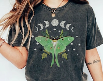 Luna Moth shirt, Comfort colors, dark academia clothing, Cottage core shirt, witchy sweater, insect tshirt, Bug top, Goblincore, Moon phases