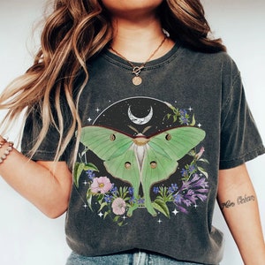 Luna Moth shirt, Comfort colors, dark academia clothing, Cottage core shirt, witchy sweater, insect tshirt, Bug top, Goblincore, Moon phases