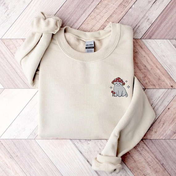Embroidered Mushroom Cat Sweatshirt, Cute cat sweatshirt, Cat lover gift, Mushroom sweatshirt, Cat mom sweatshirt, Cottagecore shirt,