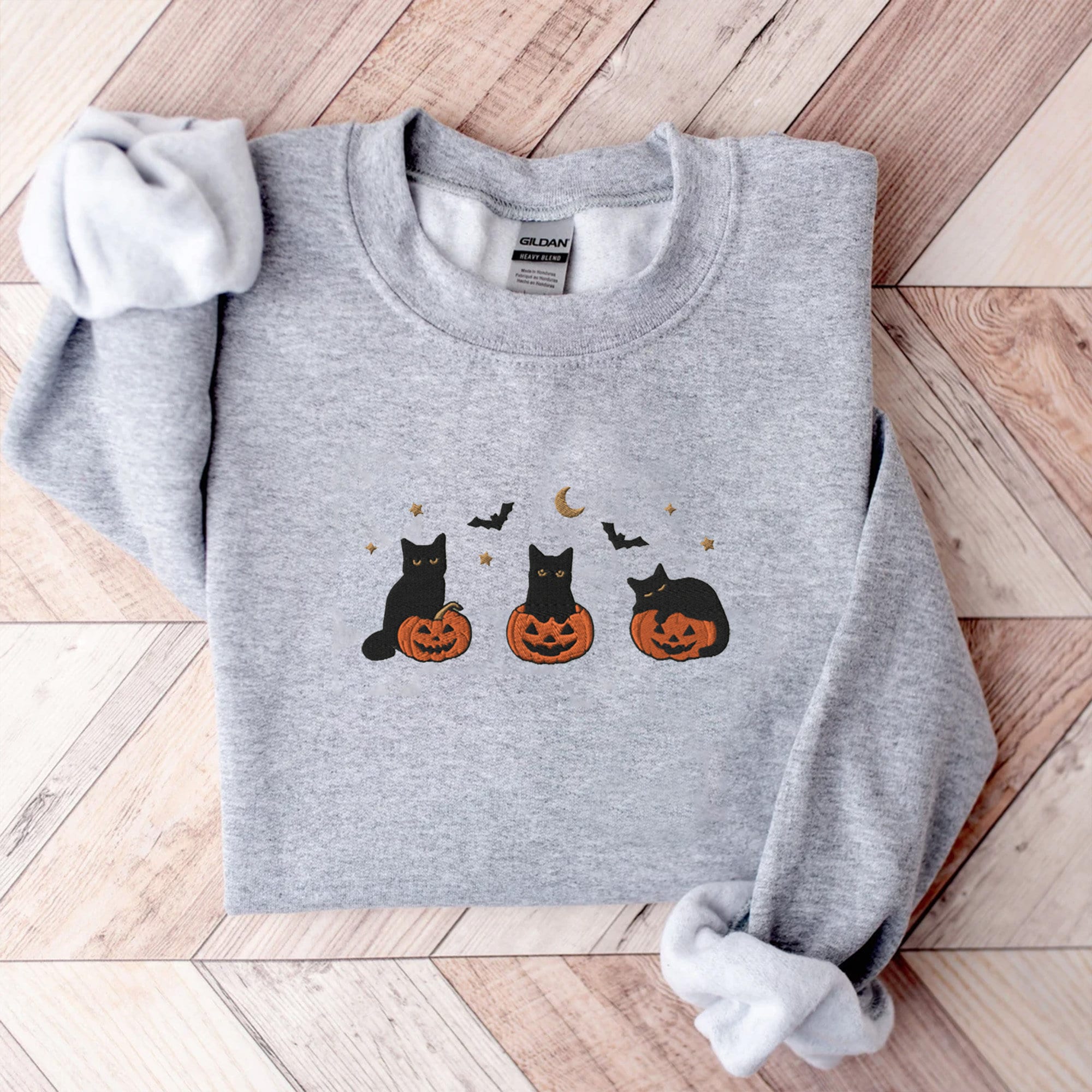 Embroidered Black Cat Sweatshirt, Halloween Sweatshirt, Pumpkin shirt, Fall Sweatshirt for Women, Halloween Crewneck, Spooky Season, Bat top