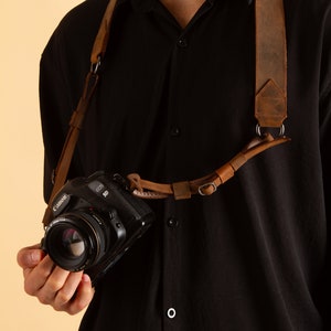 Personalized Leather Camera Strap, Custom Camera Strap, Gifts For Photographers DSLR Camera Accessories, Christmas Gifts for Him/Boyfriend Brown