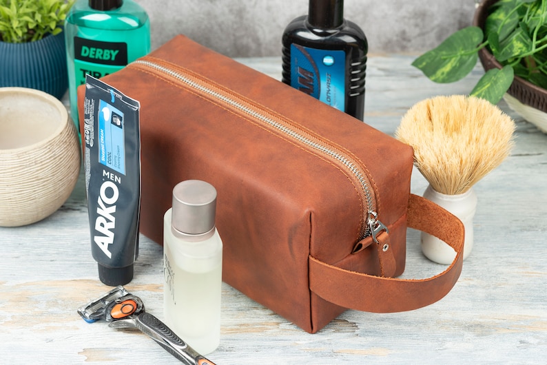 Personalized Men's Leather Toiletry Bag Groomsmen Gifts, Dopp Kit Men's Leather Accessory, Christmas Gift for Him, Anniversary Gift for Him image 7