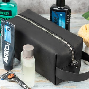 Personalized Men's Leather Toiletry Bag Groomsmen Gifts, Dopp Kit Men's Leather Accessory, Christmas Gift for Him, Anniversary Gift for Him image 5