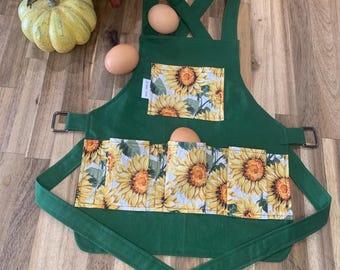 Child’s Egg Collecting Sunflower Apron (18-24 months)