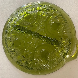 Indiana Glass Co. 2 part Emerald Green relish dish