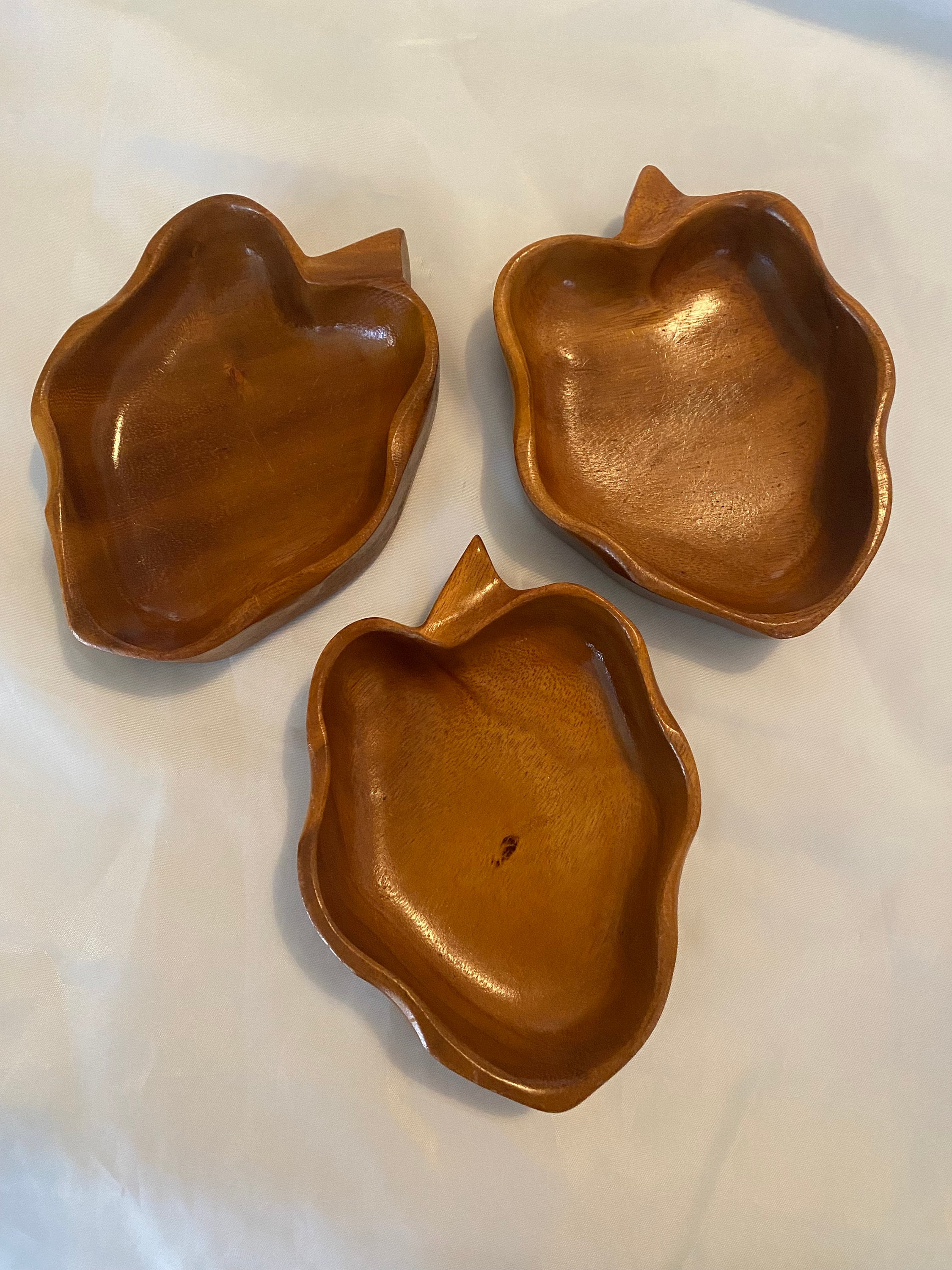 Monkey Pod Leaf Shaped Bowls