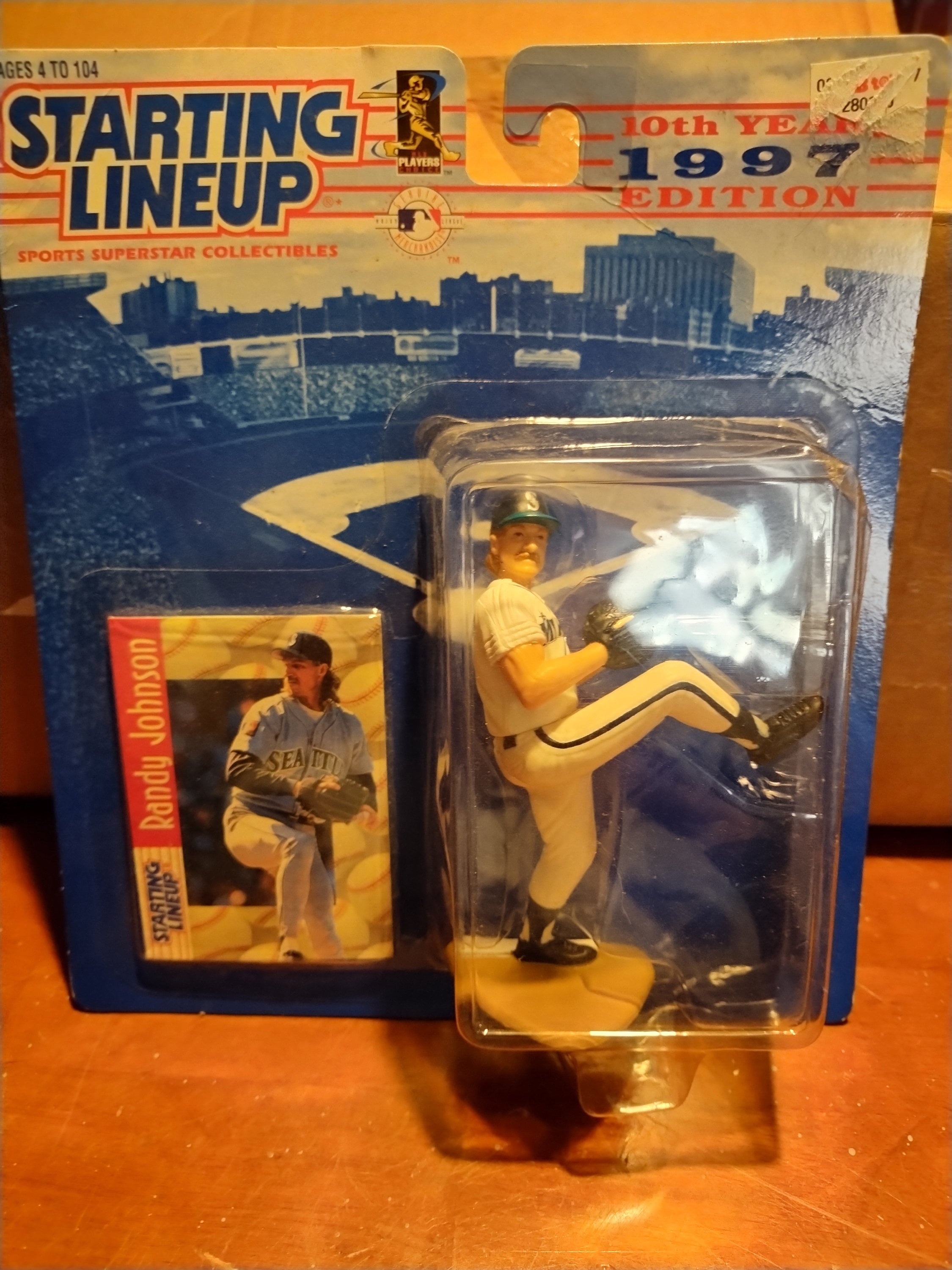 マクファーレンフィギュア ケン・グリフィージュニア1998EDITIONカード付 Yahoo!オークション -「ケングリフィー」(スポーツ) (フィギュア