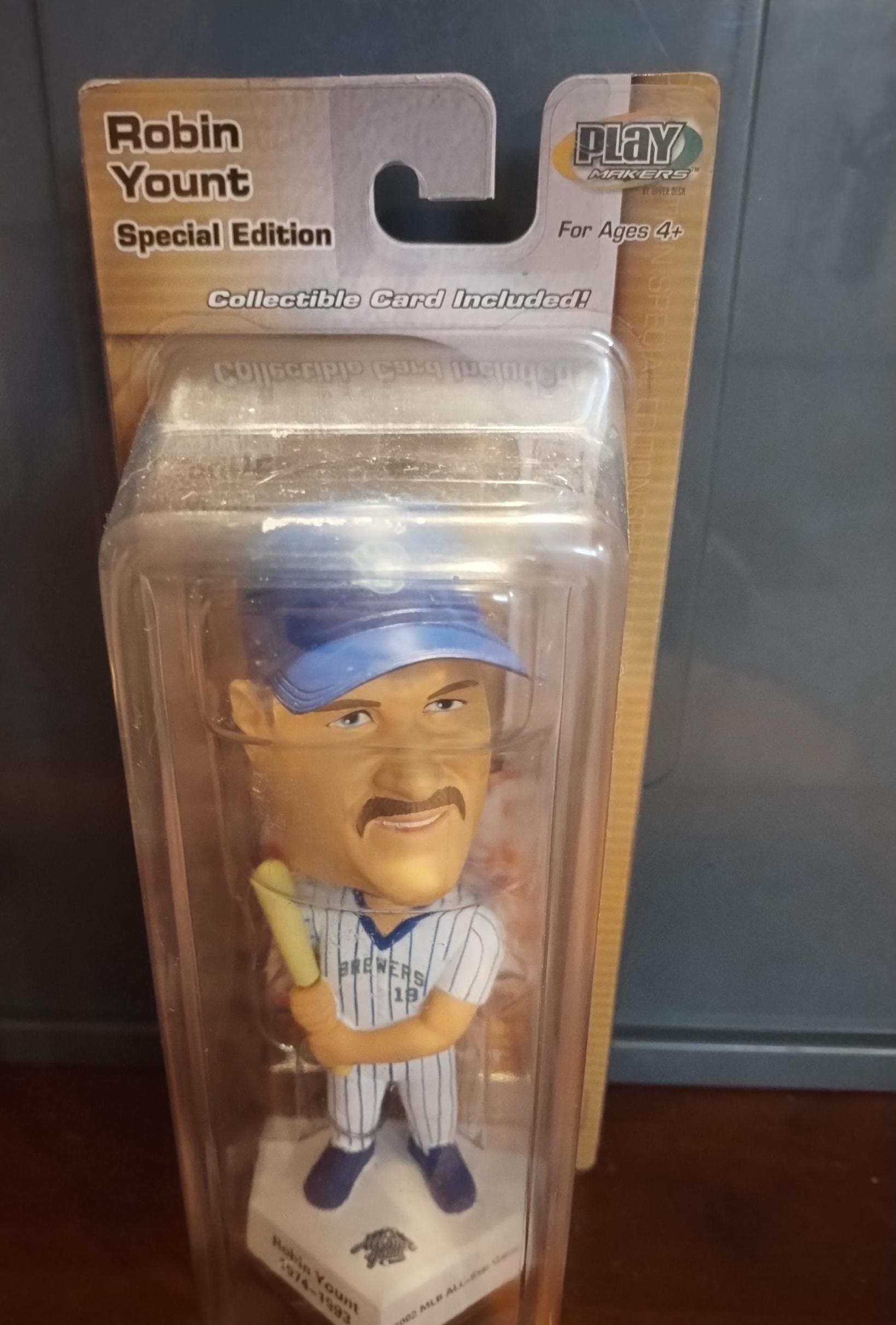 【BOBBLE HEAD】ミルウォーキー・ブルワーズ ボブルヘッド 1974 MILWAUKEE BREWERS BERT & ERNIE SESAME STREET BOBBLEHEAD 8-11