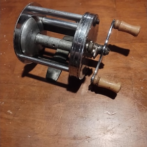 Vintage Pflueger Trump Reel