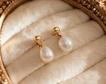Freshwater Pearl Gold Drop Earrings, Minimalist Wedding Earrings, Bridal Earrings, Vintage Style Earrings, Everyday Earrings,Bridesmaid Gift