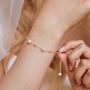 Real Natural Freshwater Pearl Bracelet, Dainty 14k Gold Bracelet, Pearl Beaded Bracelet, Simple Bracelet, Bridesmaid Gift, Mothers day Gift