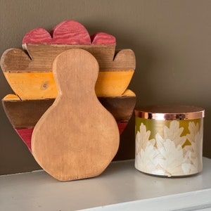 Hand Sawed Turkey, Wooden Turkey, Minimalist Turkey Centerpiece, Turkey Shelf Sitter, Thanksgiving Turkey, Tiered Tray Thanksgiving Decor