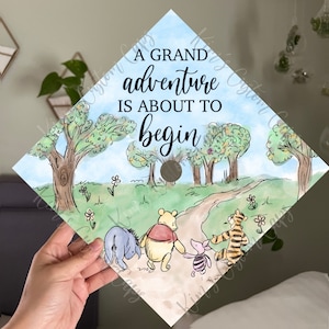 Adorno para birrete de graduación con estampado de osito de miel